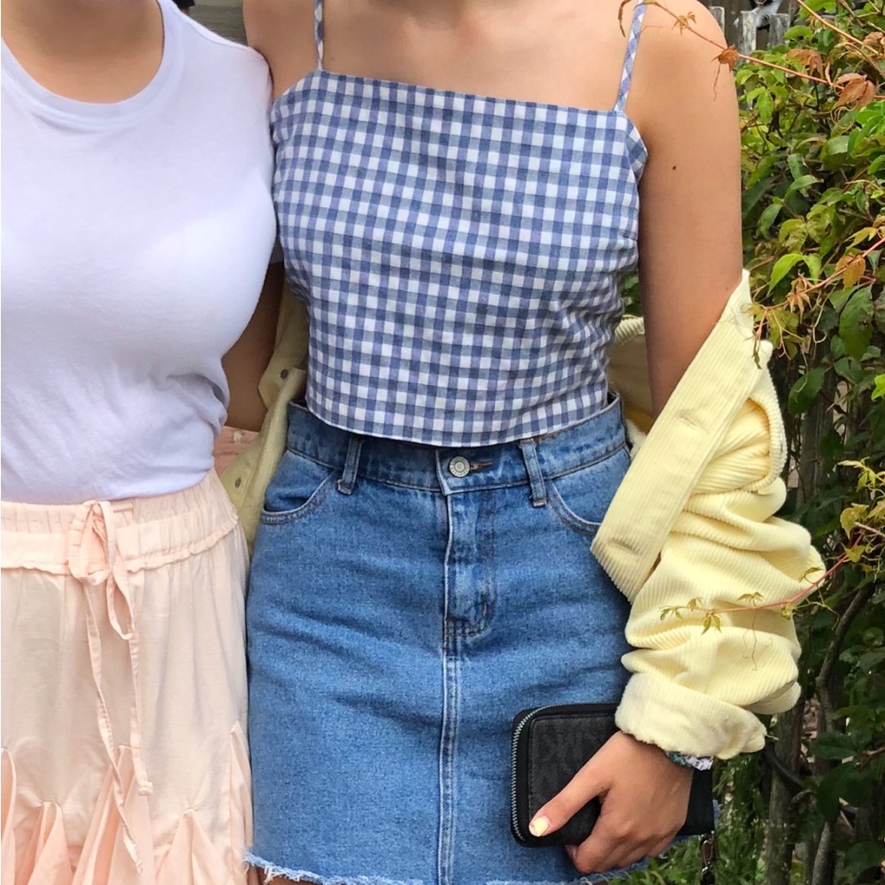 john galt/ brandy melville adjustable (open bow back) gingham tank top!